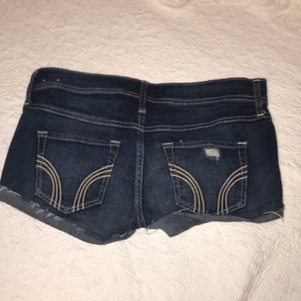 HOLLISTER DENIM SHORTS - Picture 3 of 4